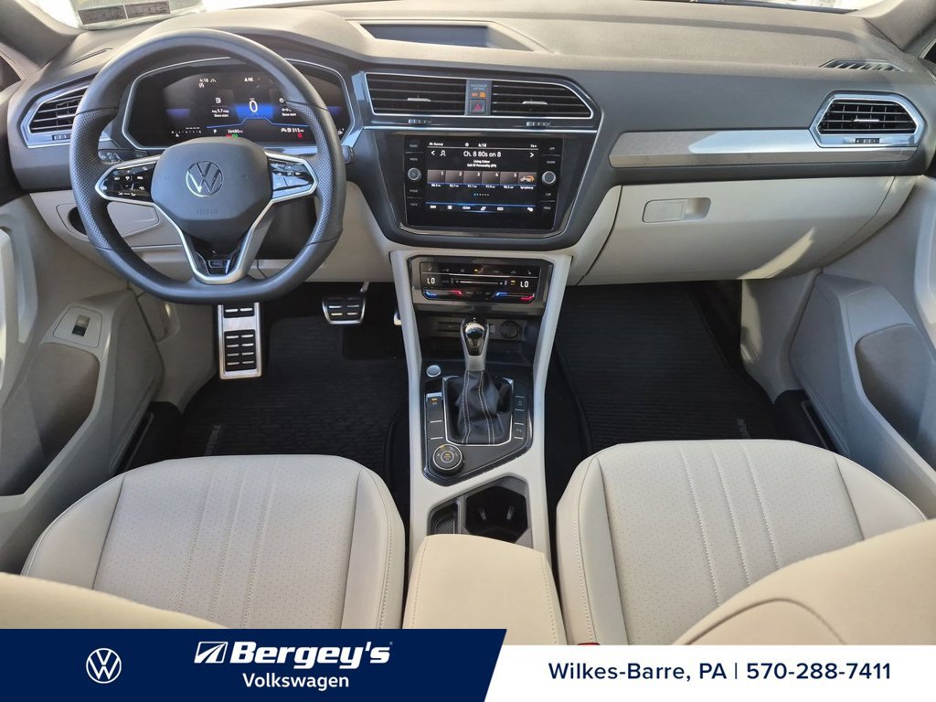 Used 2024 Volkswagen Tiguan SE R-Line AWD/4WD image 36