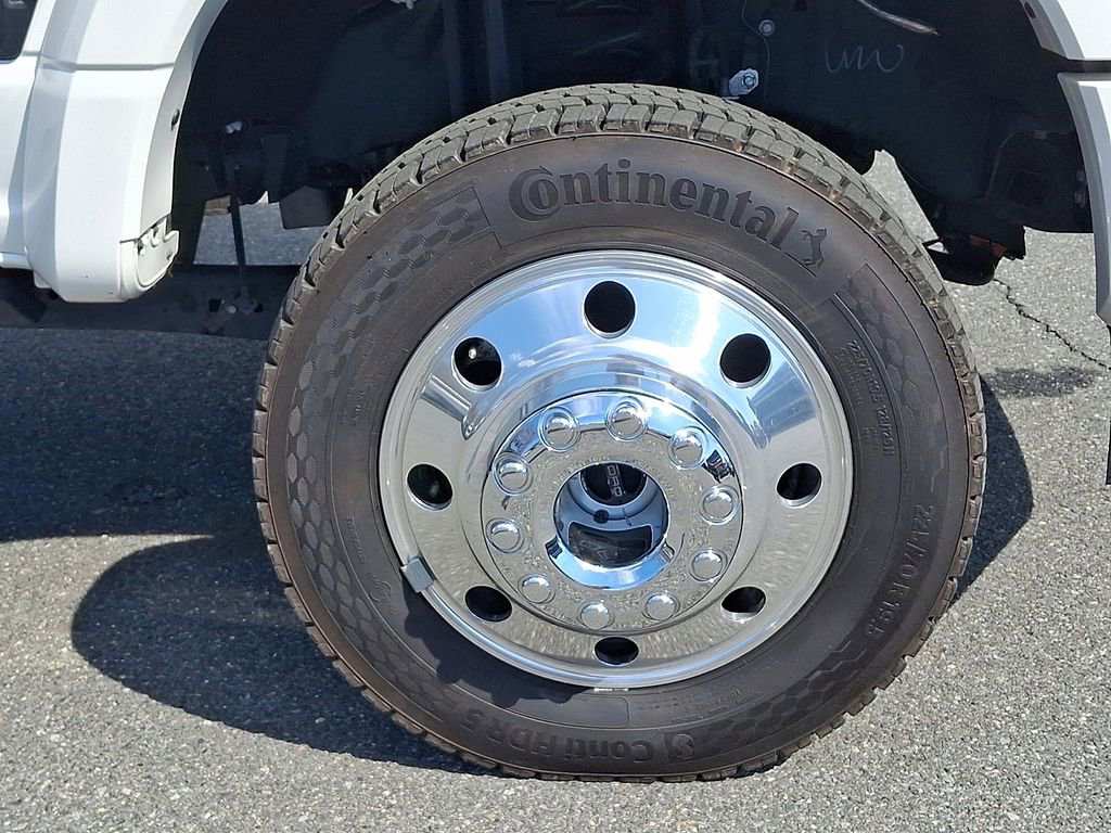 Used 2025 Ford F450 Platinum w/ FX4 Off-Road Package image 8