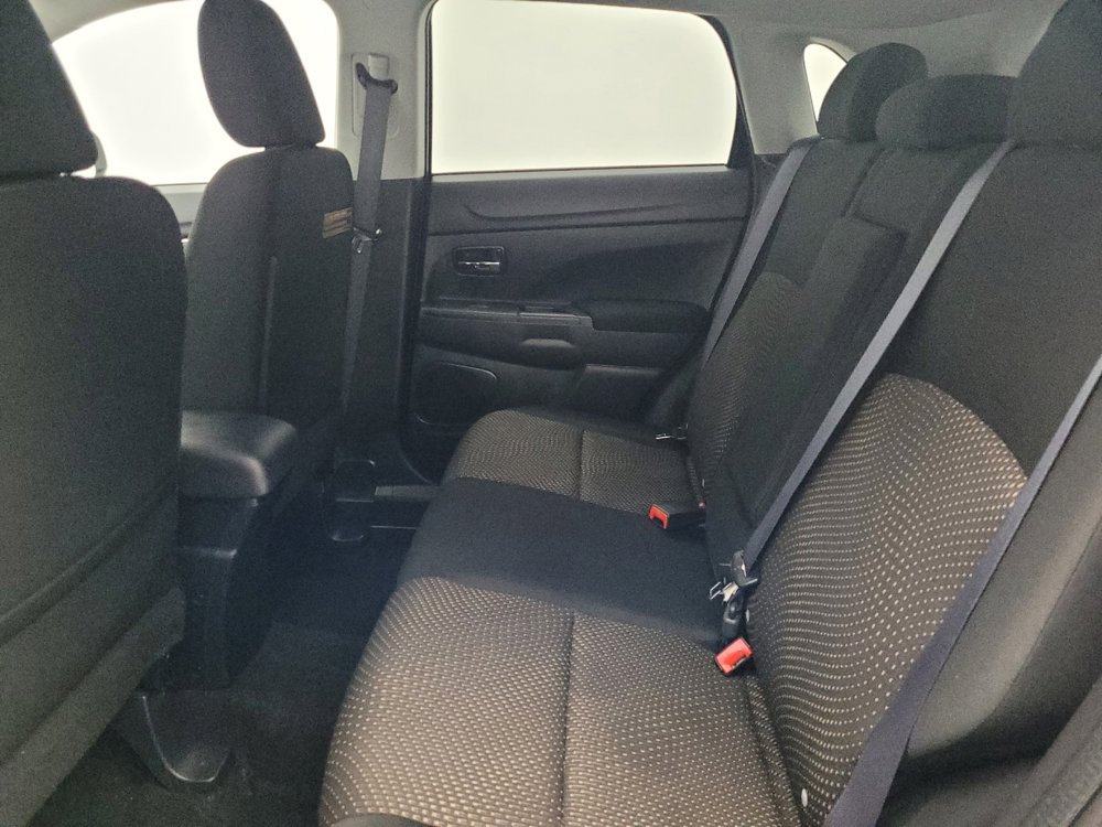 Used 2016 Mitsubishi Outlander Sport ES image 18