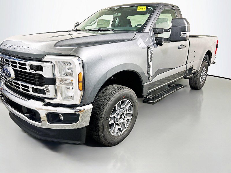 New 2025 Ford F350 XLT w/ 360-Degree Camera Package AWD/4WD image 3