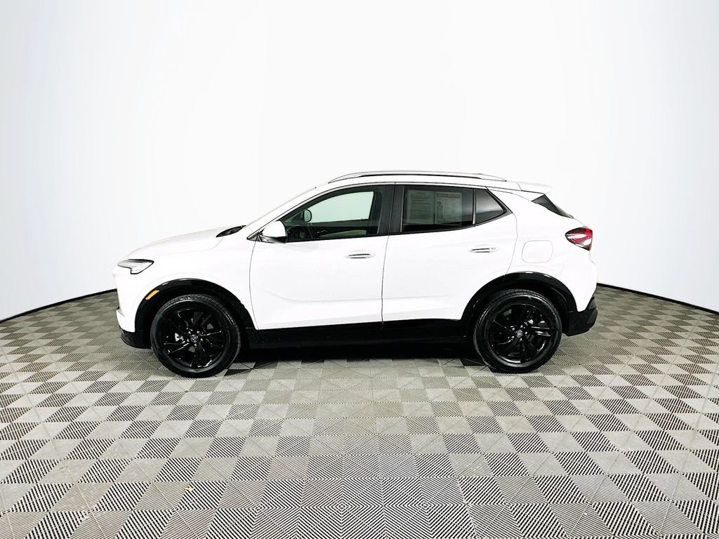 Used 2024 Buick Encore GX Sport Touring image 6