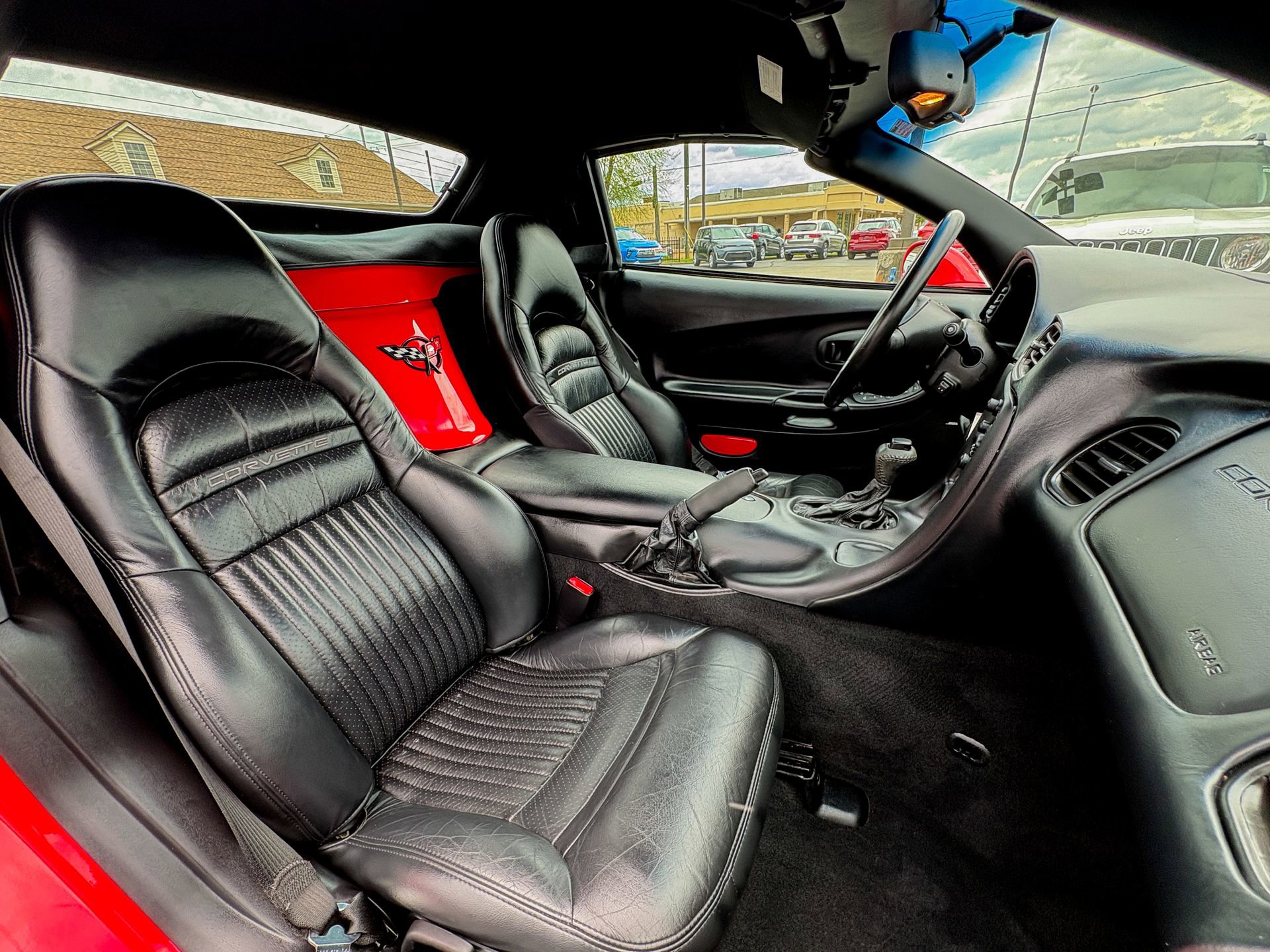 Used 2000 Chevrolet Corvette Convertible w/ Memory Pkg RWD image 20