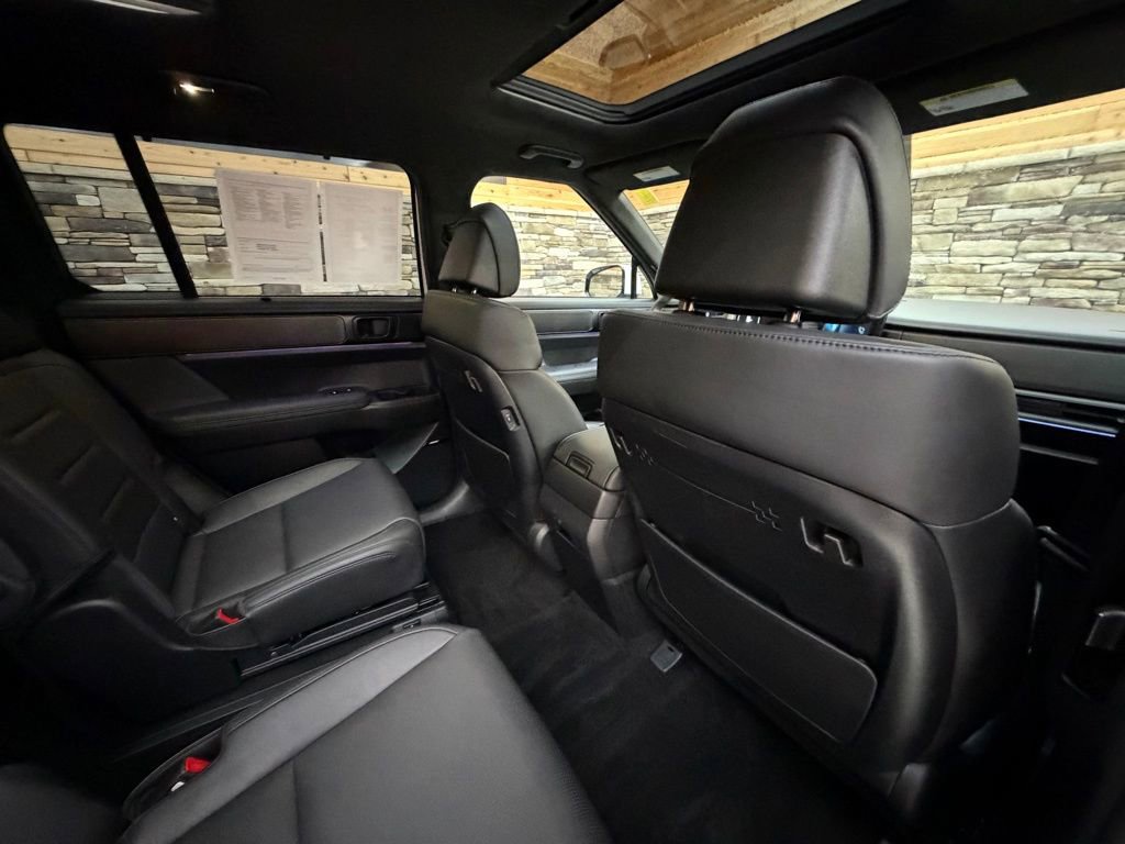 Used 2024 Hyundai Santa Fe Calligraphy image 33