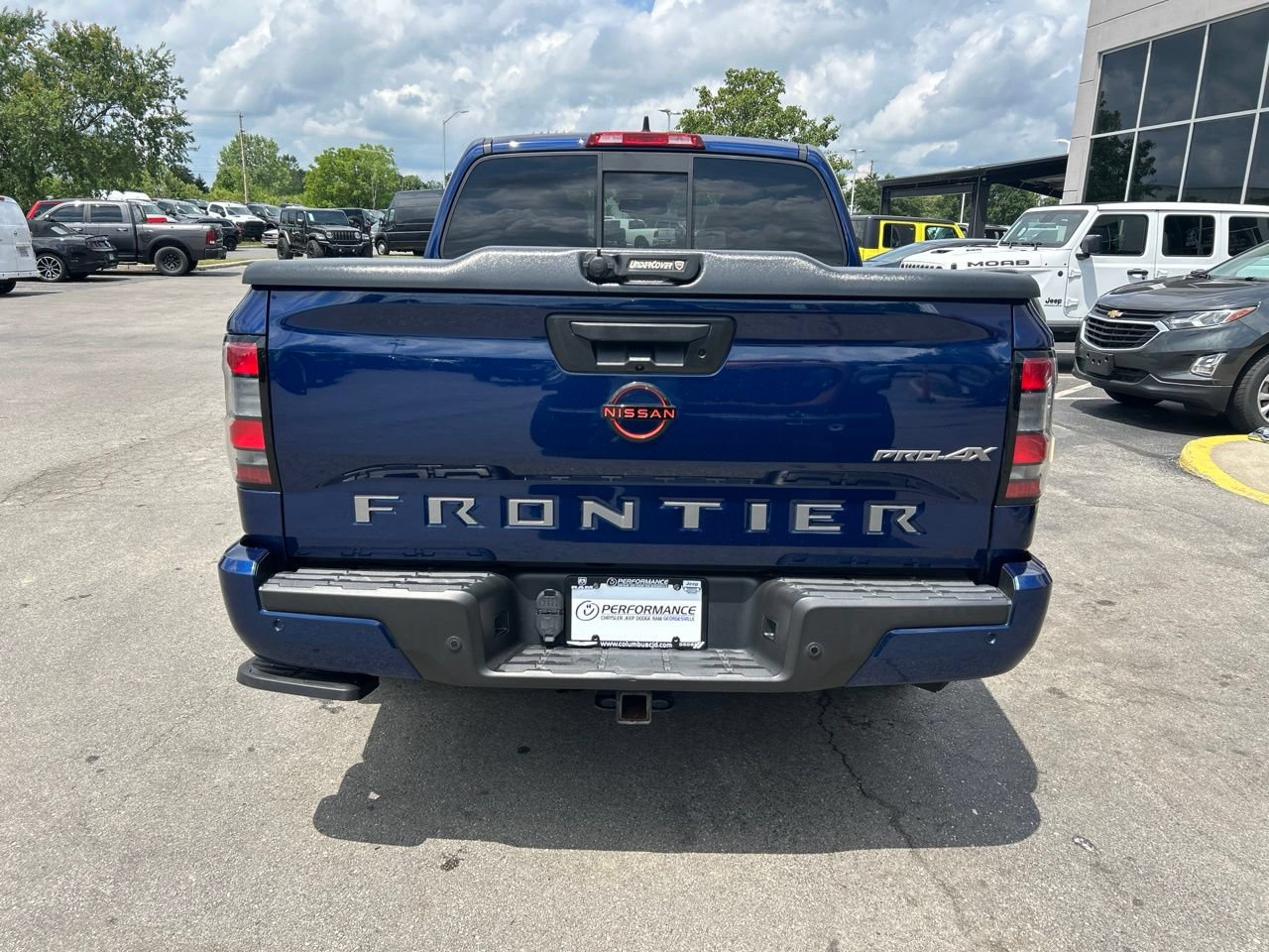 Used 2022 Nissan Frontier PRO-4X w/ Pro-4X Premium Package AWD/4WD image 4
