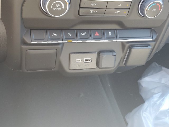 New 2026 Chevrolet Silverado 1500 Custom w/ Turbomax Blackout Package AWD/4WD image 31