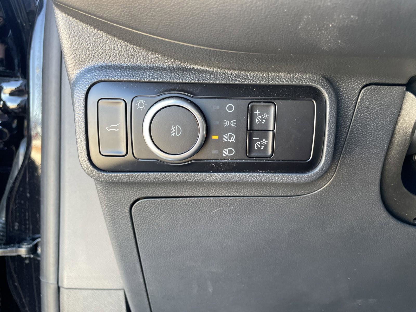 Used 2025 Ford Explorer ST-Line w/ ST-Line Street Pack image 11