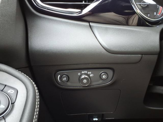 Used 2023 Buick Encore GX Select w/ Sport Touring Package FWD image 13