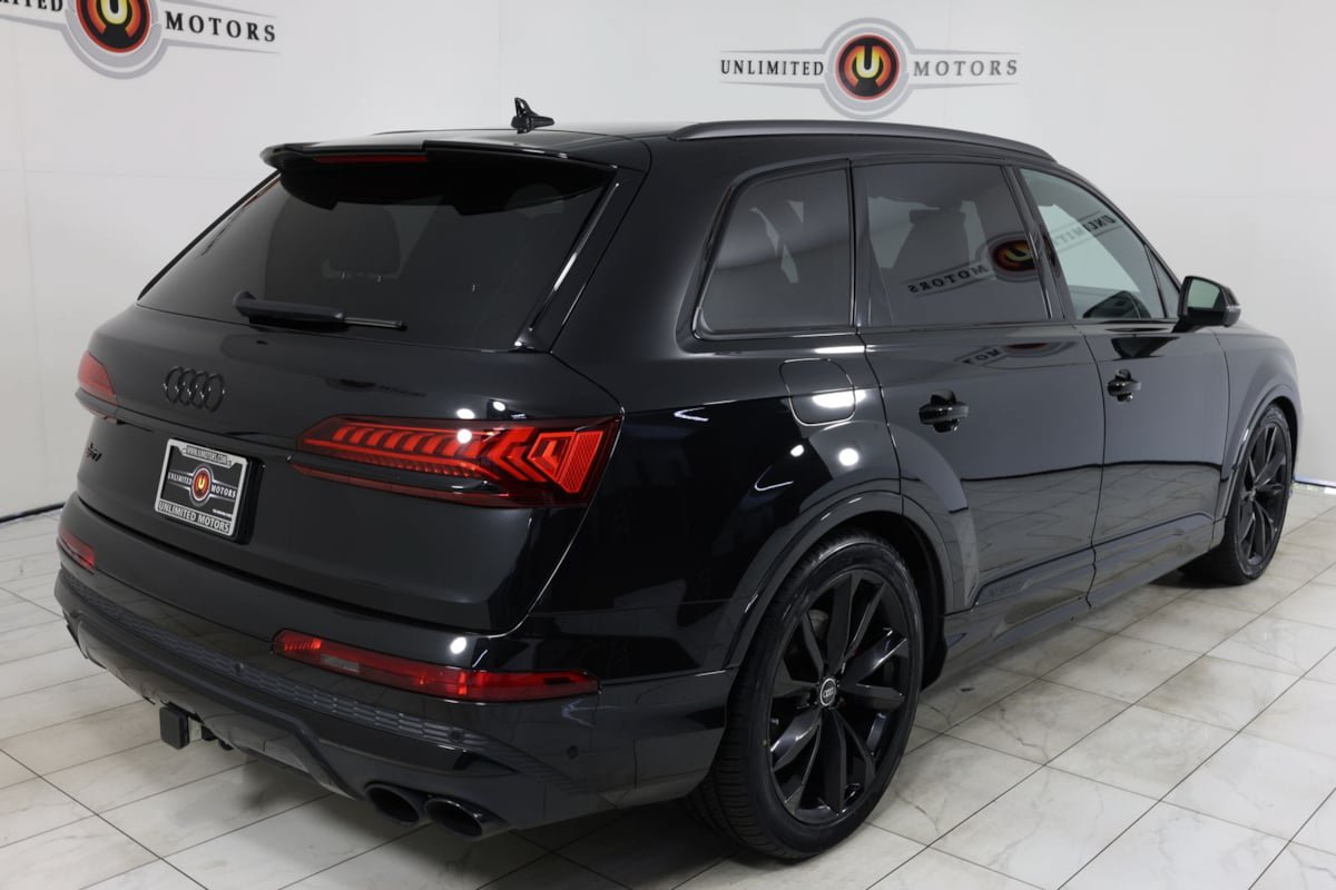 Used 2023 Audi SQ7 Prestige AWD/4WD image 3