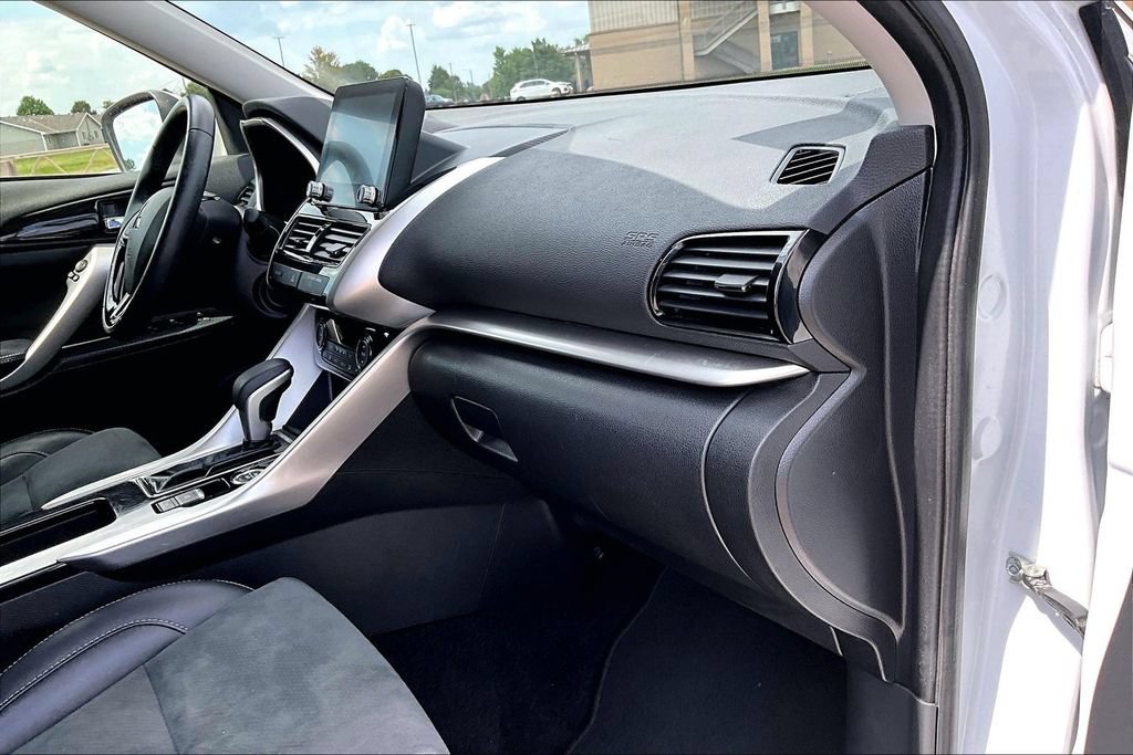 Used 2024 Mitsubishi Eclipse Cross SE AWD/4WD image 15