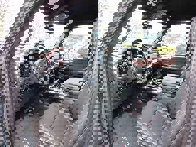 Used 2023 Ford F150 Lariat w/ Equipment Group 502A High image 17