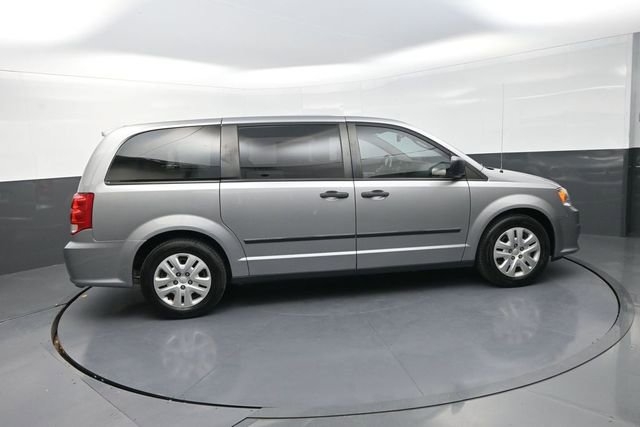 Used 2015 Dodge Grand Caravan American Value Package w/ UConnect Hands-Free Group image 10