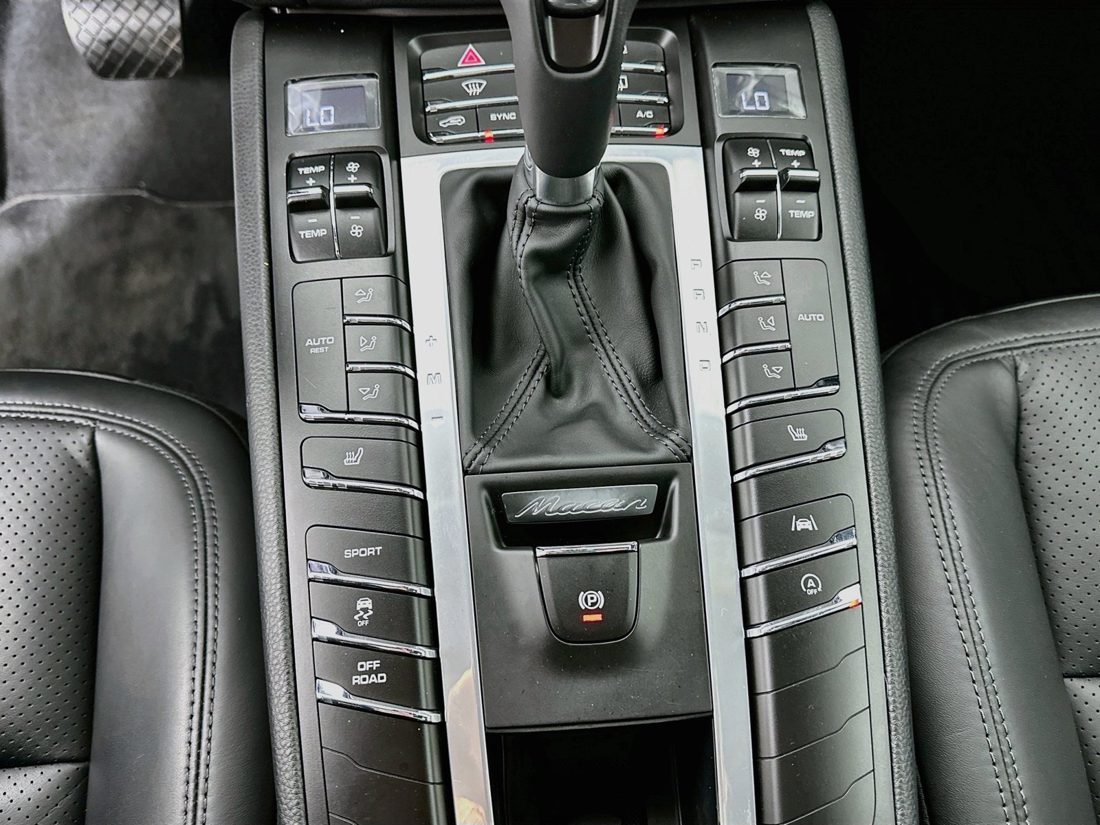 Used 2021 Porsche Macan S AWD/4WD image 29