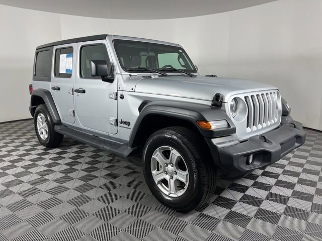 Used 2023 Jeep Wrangler Sport S image 2