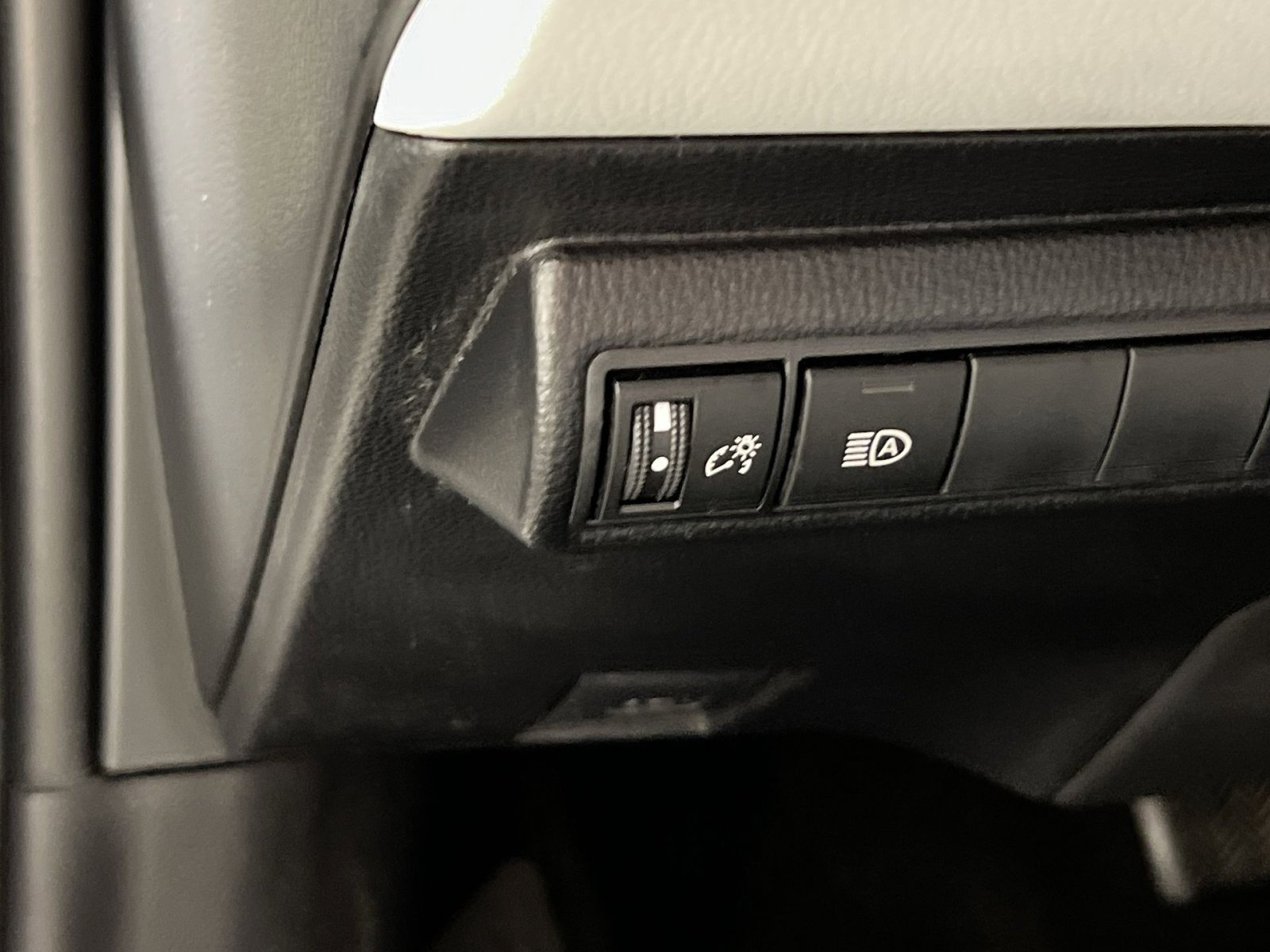 Used 2022 Toyota Corolla SE image 26