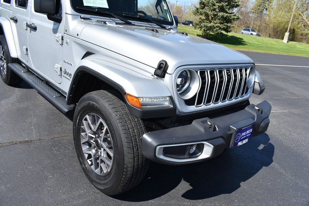 Used 2024 Jeep Wrangler Unlimited Sahara w/ Dual Top Group AWD/4WD image 2