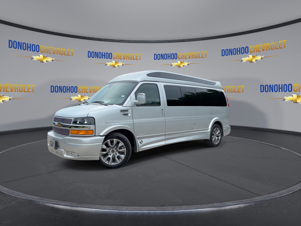 New 2025 Chevrolet Express 2500 Extended w/ Driver Convenience Package image 7