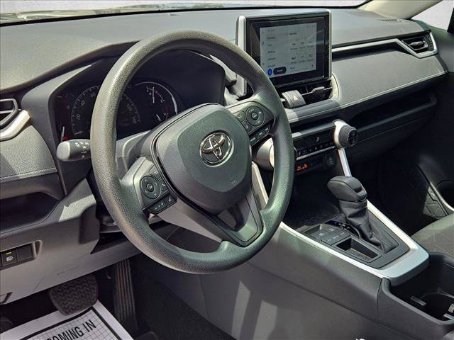 Used 2025 Toyota RAV4 XLE FWD image 10
