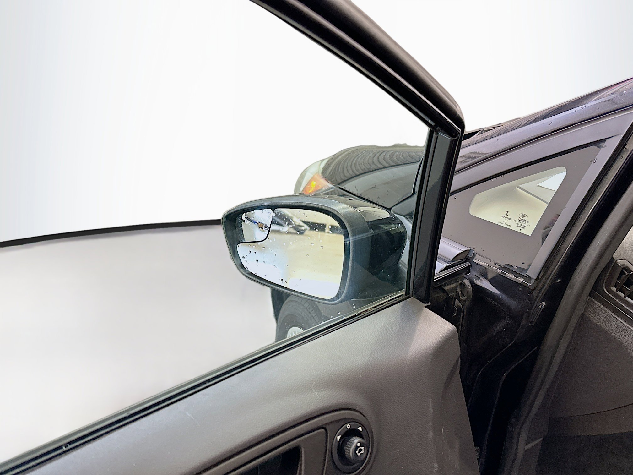 Used 2015 Ford Fiesta S image 16