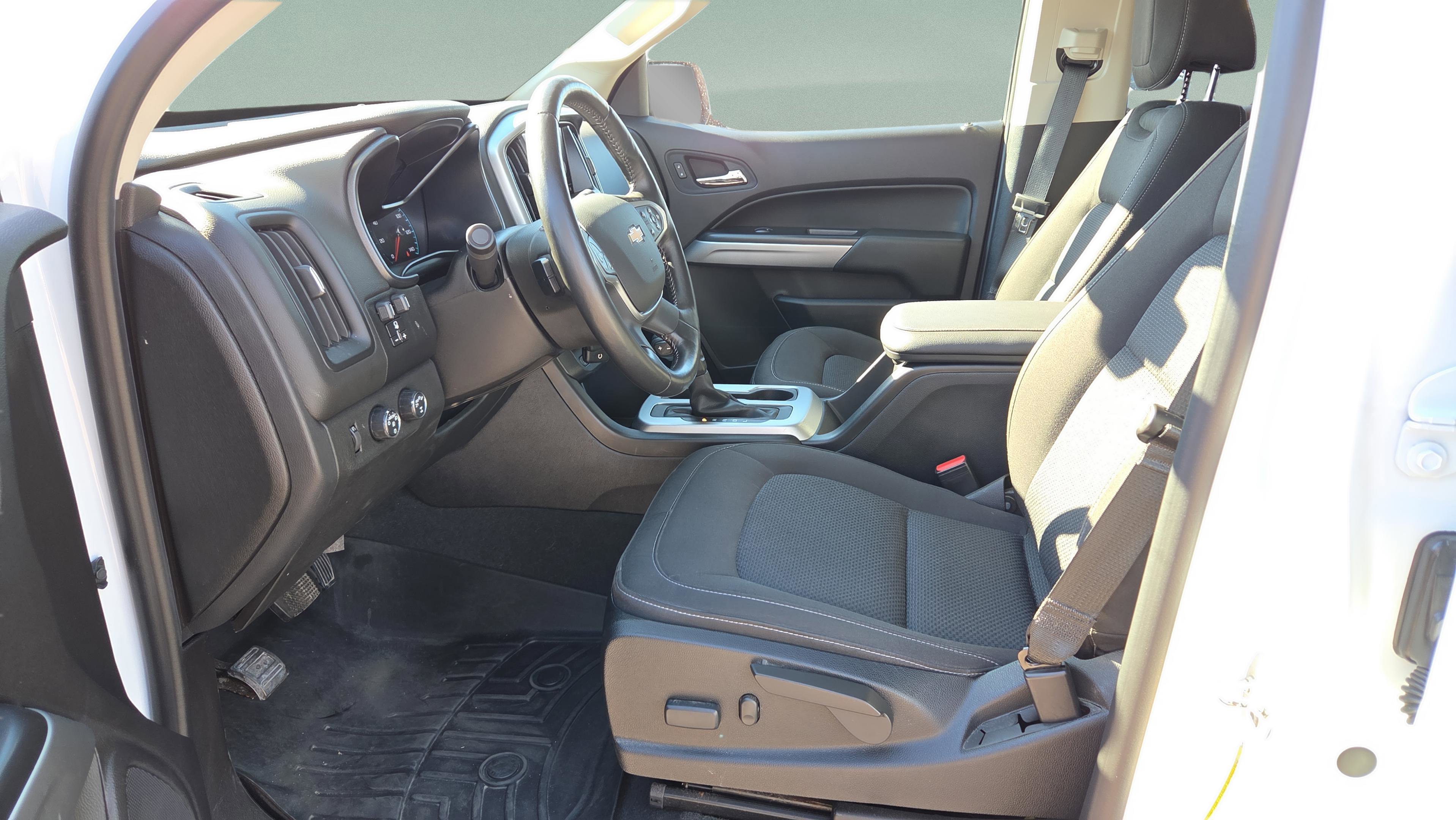 Used 2019 Chevrolet Colorado LT w/ LT Convenience Package image 15