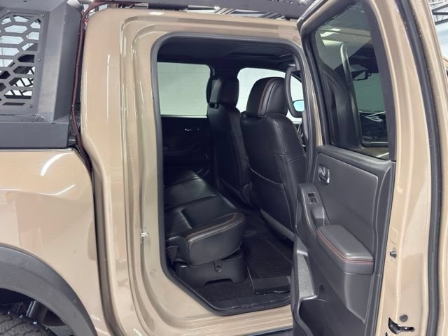 Used 2023 Nissan Frontier PRO-4X w/ Pro-4X Premium Package AWD/4WD image 14
