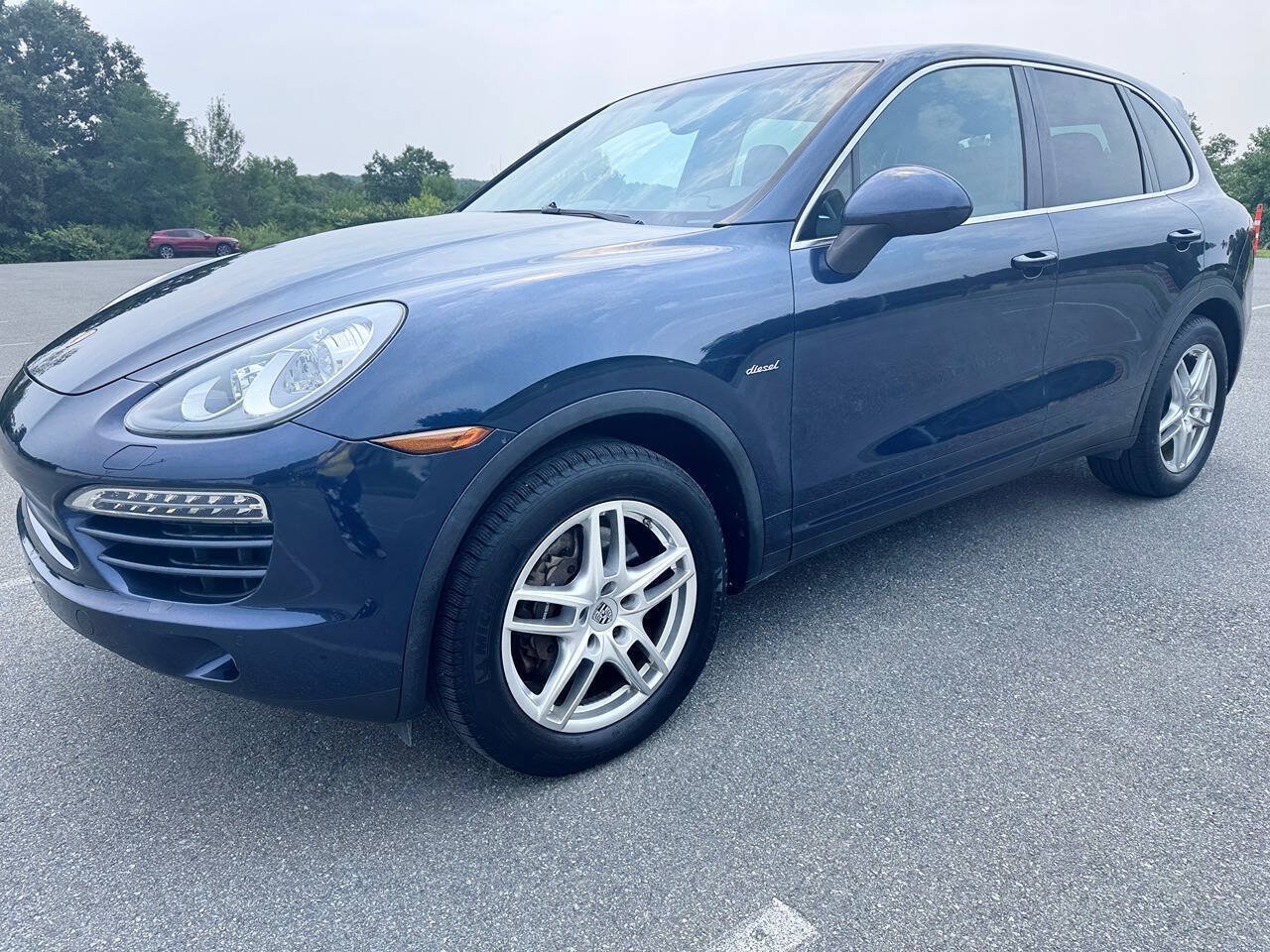 Used 2013 Porsche Cayenne Diesel AWD/4WD image 3