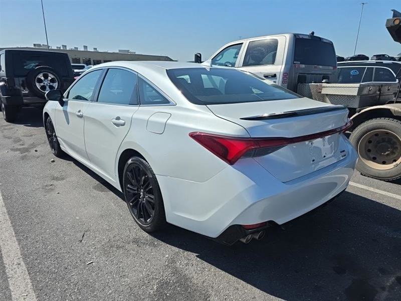 Used 2019 Toyota Avalon XSE w/ All Weather Liner Package image 8