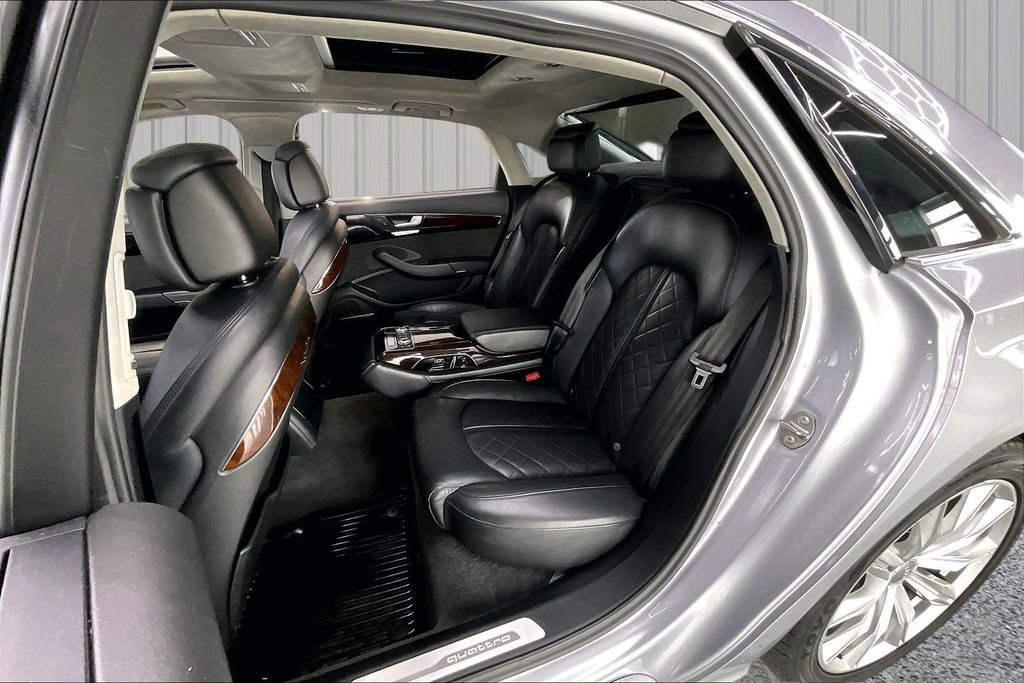 Used 2016 Audi A8 L 4.0T image 22