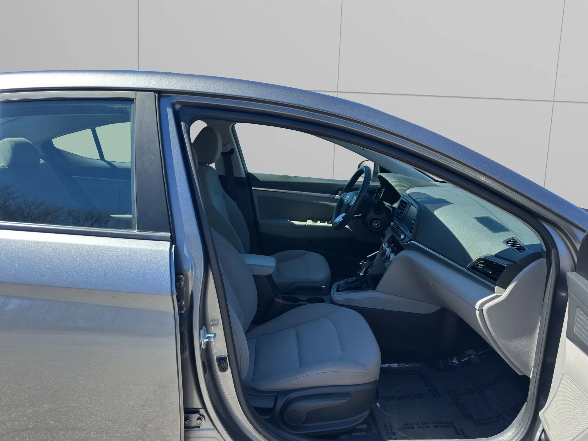 Used 2019 Hyundai Elantra SEL FWD image 13