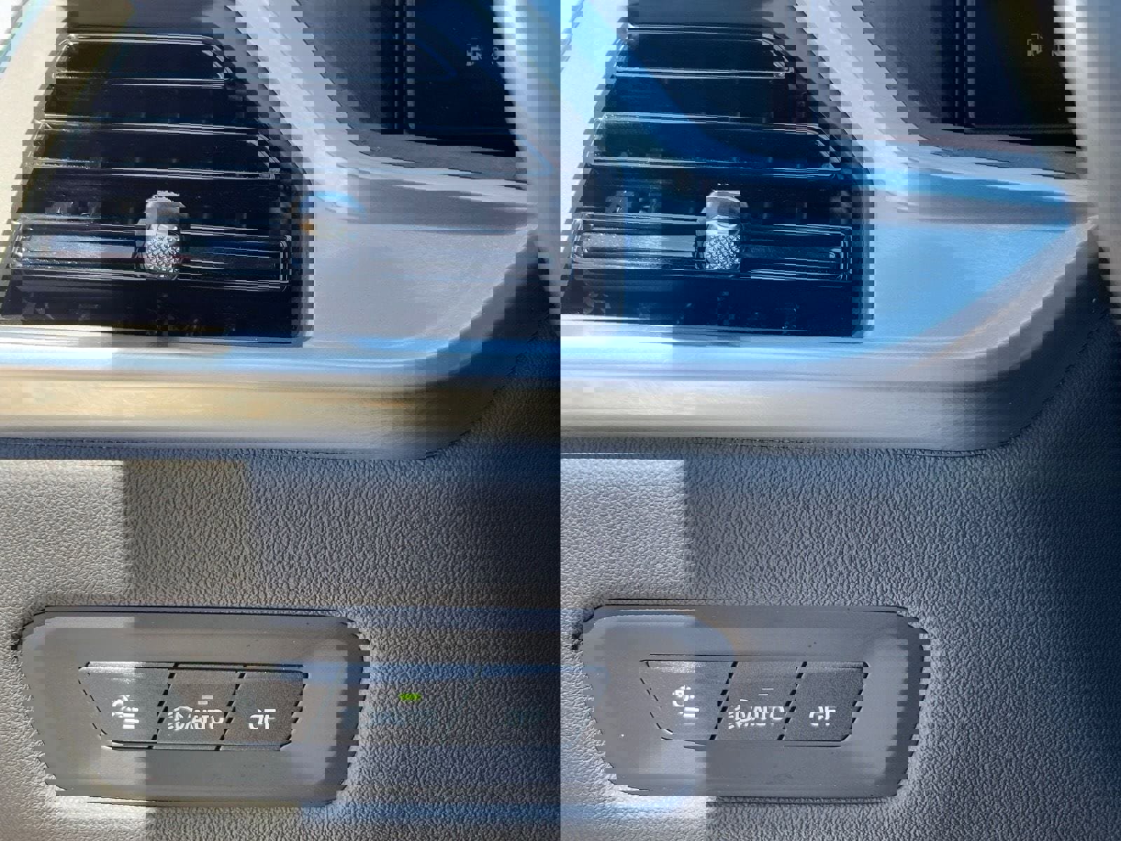 Used 2024 BMW X5 sDrive40i image 28