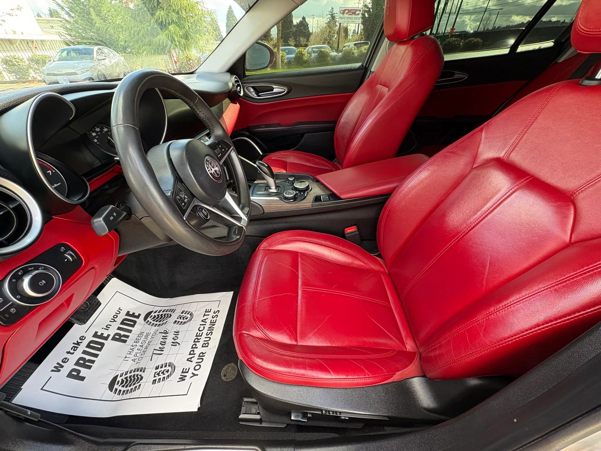 Used 2019 Alfa Romeo Giulia Ti image 10