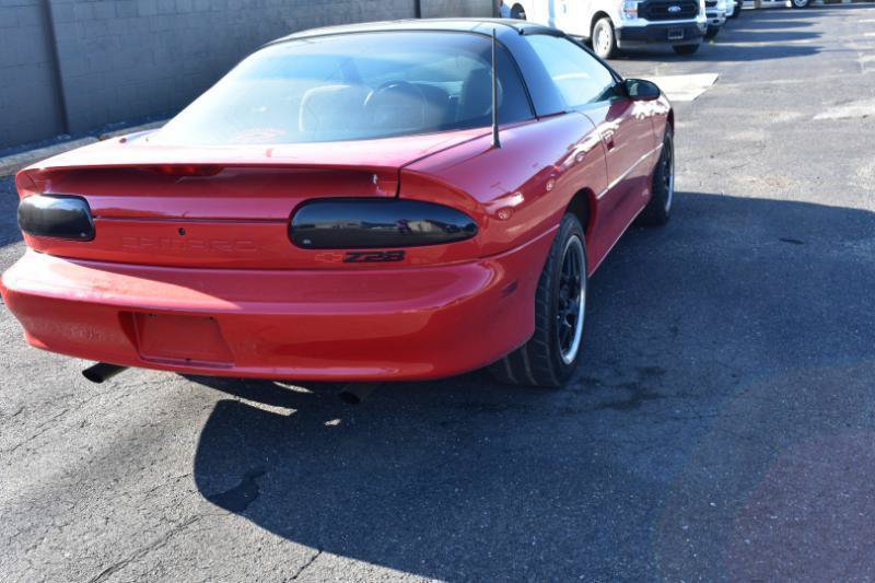 Used 1998 Chevrolet Camaro Z28 w/ Preferred Equipment Group 2 RWD image 3