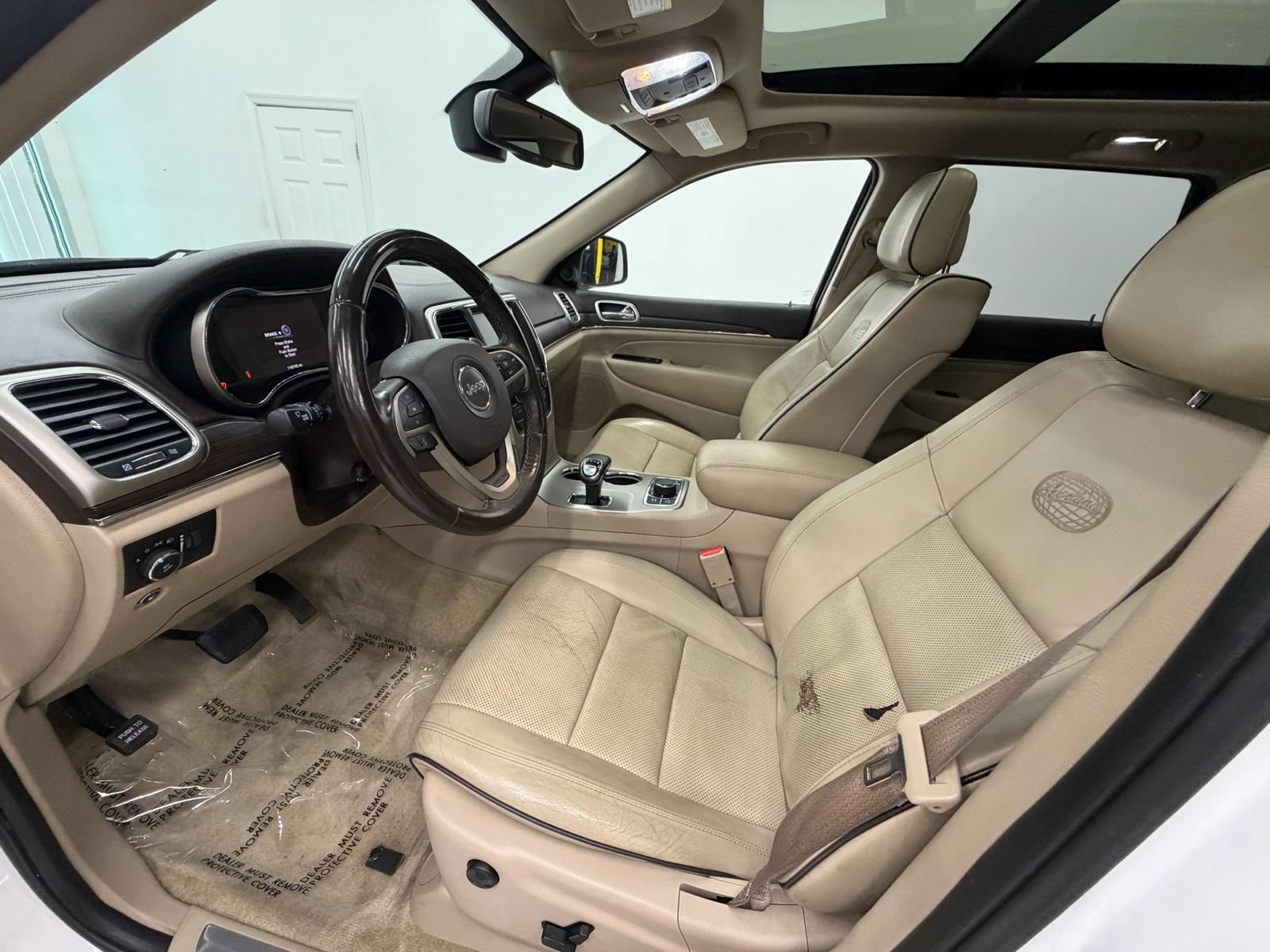 Used 2015 Jeep Grand Cherokee Overland AWD/4WD image 14