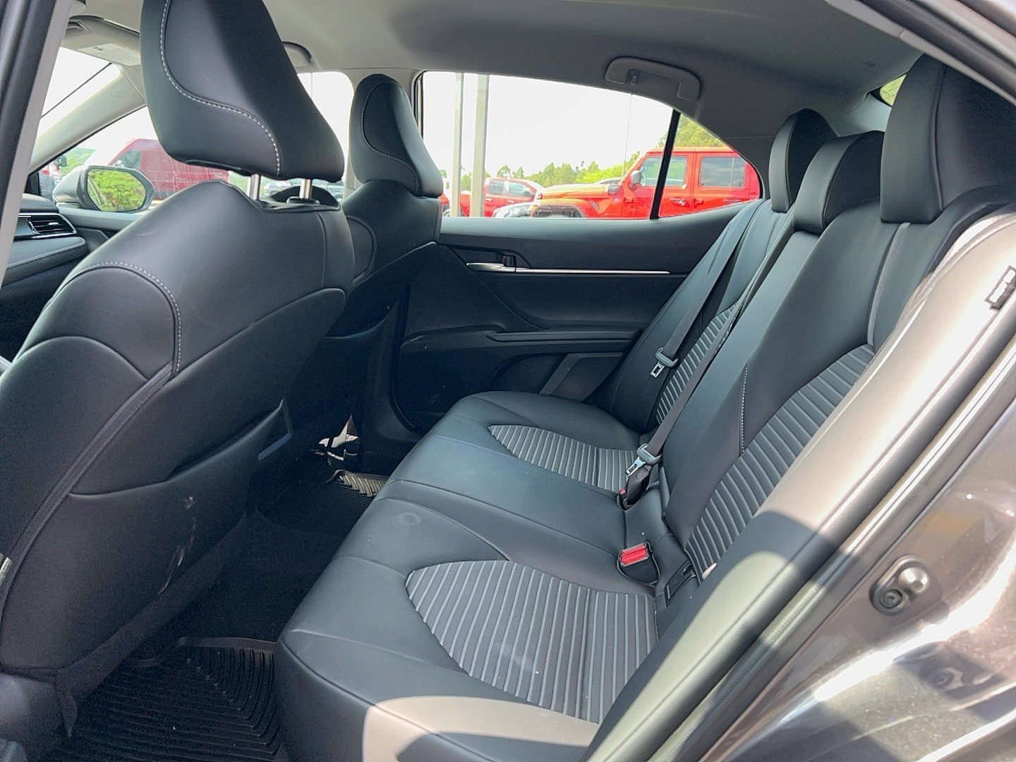 Used 2023 Toyota Camry SE FWD image 26