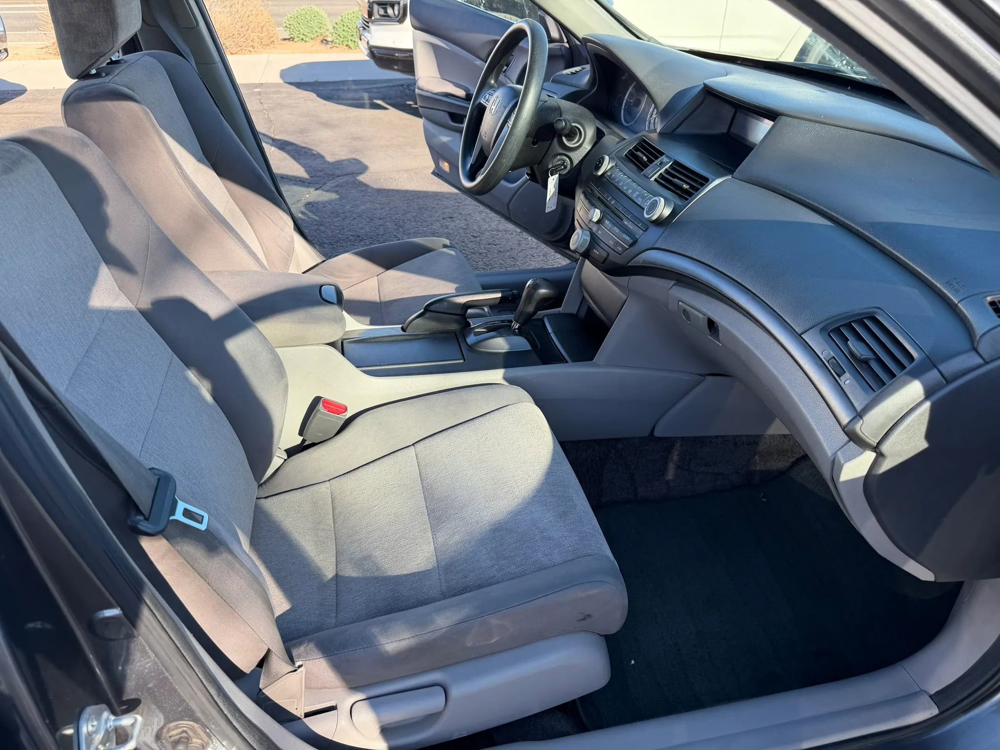 Used 2010 Honda Accord LX-P image 24