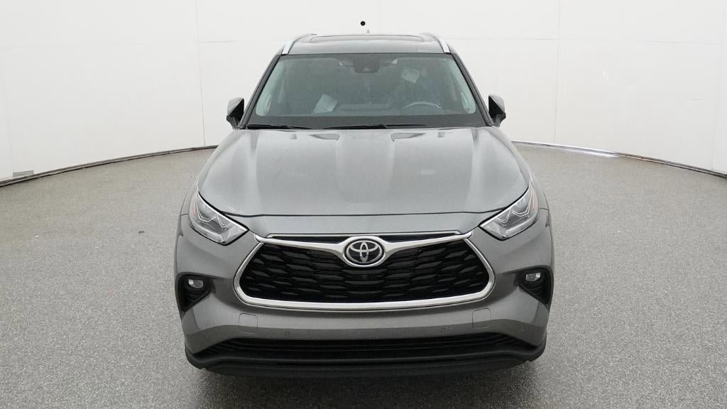 New 2026 Toyota Highlander Limited AWD/4WD image 15