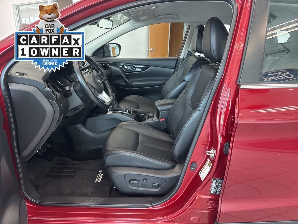 Used 2022 Nissan Rogue Sport SL AWD/4WD image 10