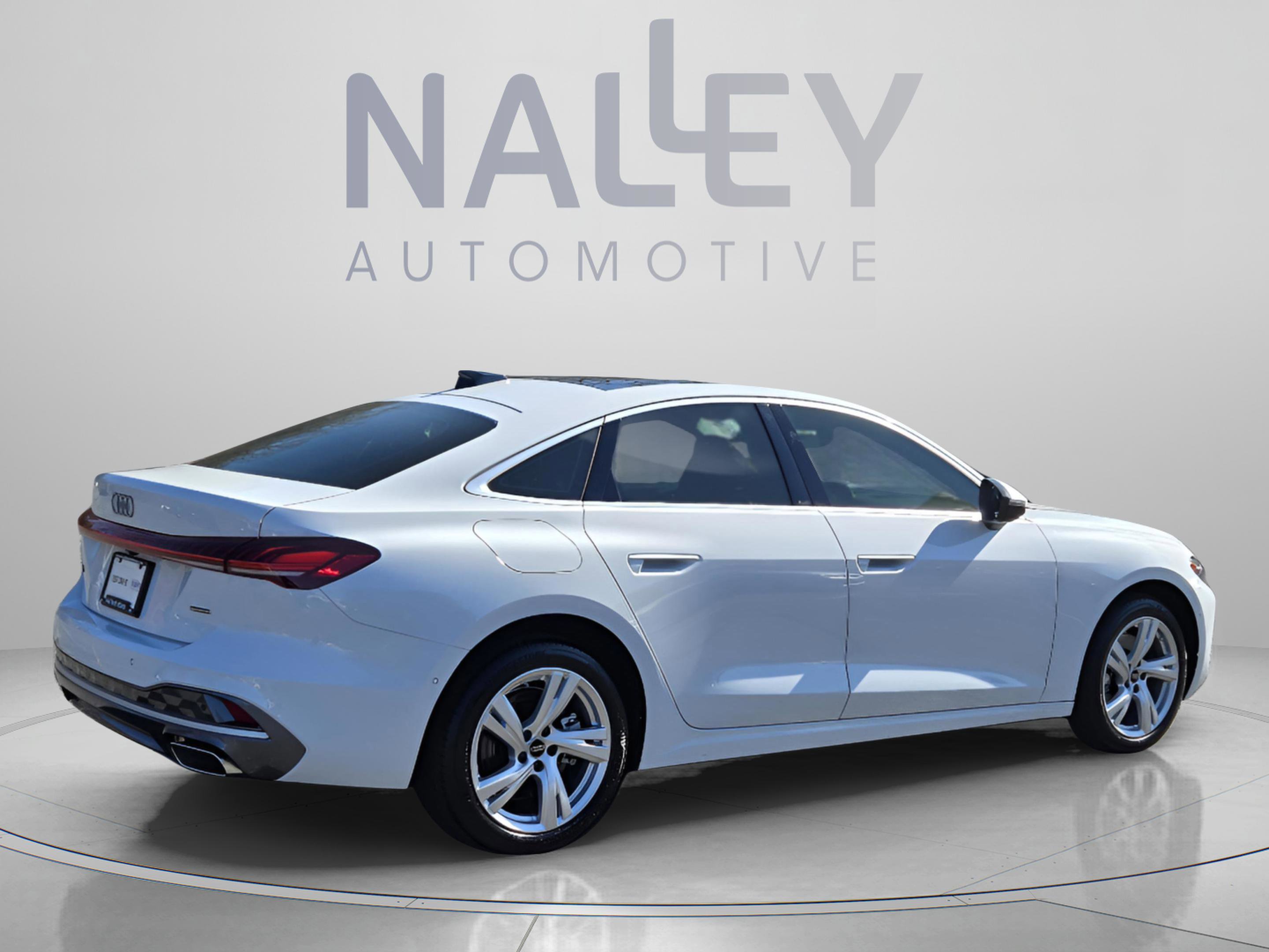 Used 2025 Audi A5 2.0T Premium Plus AWD/4WD image 4