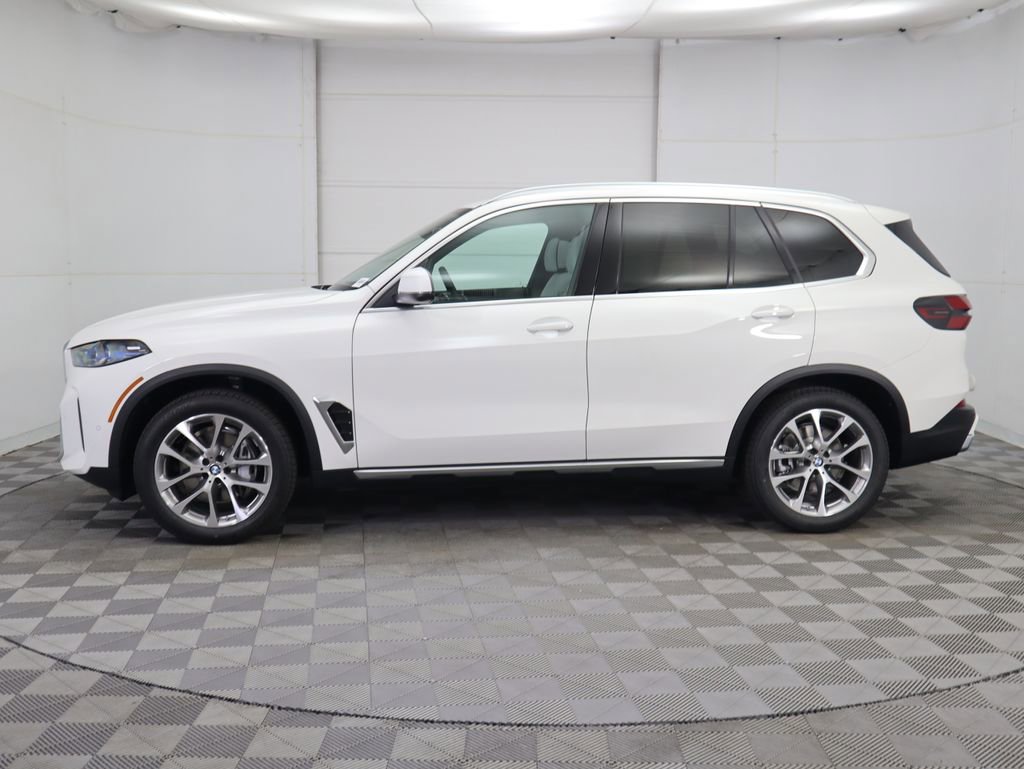 New 2026 BMW X5 xDrive40i w/ Premium Package image 8