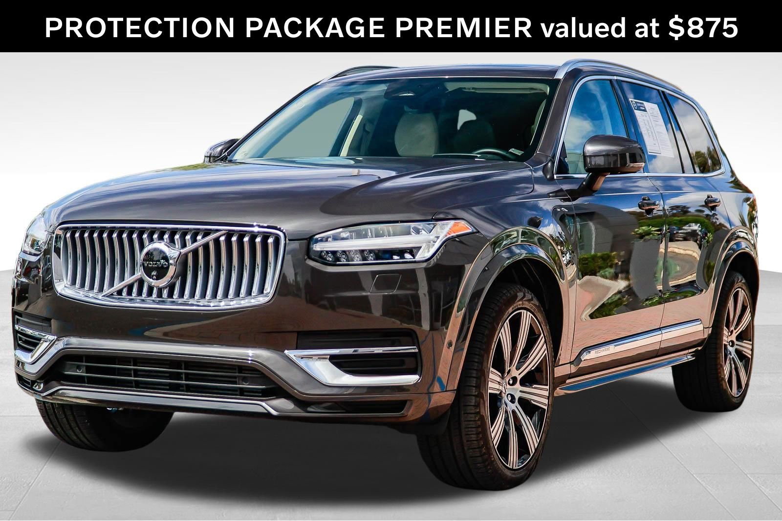 Used 2024 Volvo XC90 T8 Ultimate w/ Protection Package Premier image 3