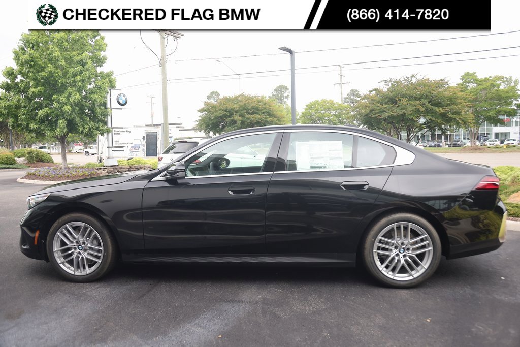 Certified 2024 BMW 530i xDrive w/ Premium Package image 13