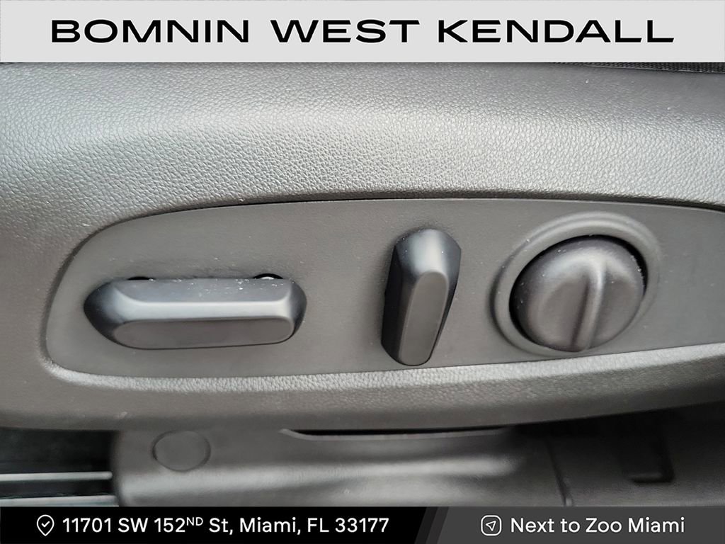 Used 2022 Chevrolet TrailBlazer RS image 11