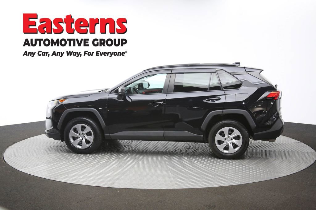 Used 2021 Toyota RAV4 LE image 59