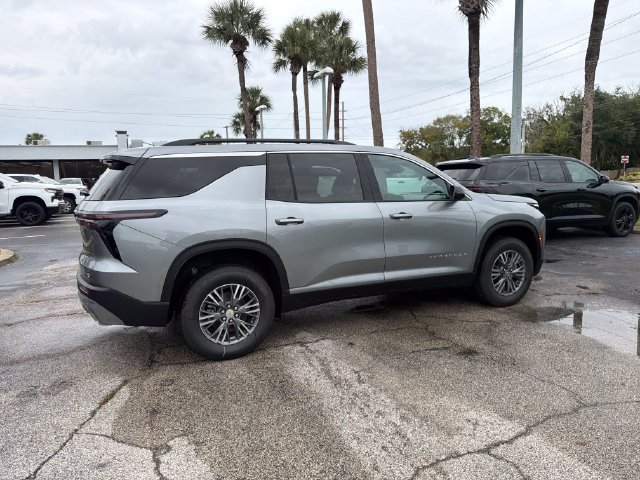 New 2027 Chevrolet Traverse LT w/ Driver Confidence Package FWD image 11