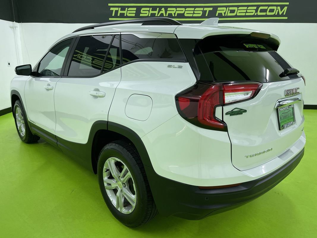 Used 2023 GMC Terrain SLE w/ Driver Convenience Package image 7