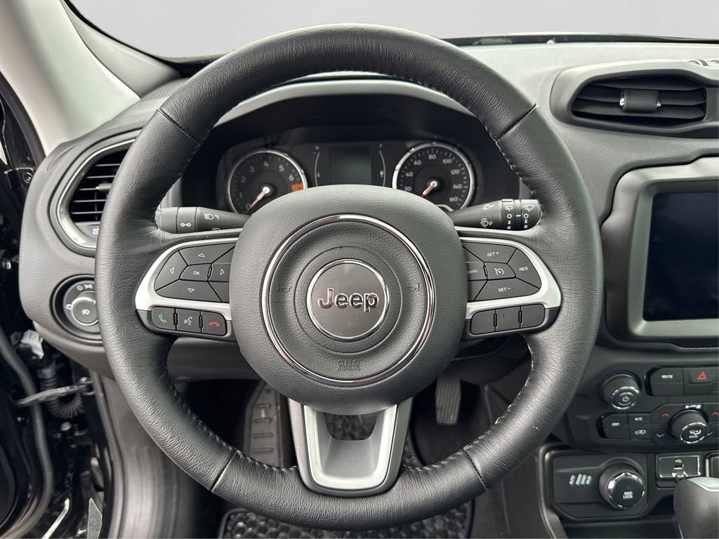 Used 2023 Jeep Renegade Latitude w/ Sun/Sound Group AWD/4WD image 26