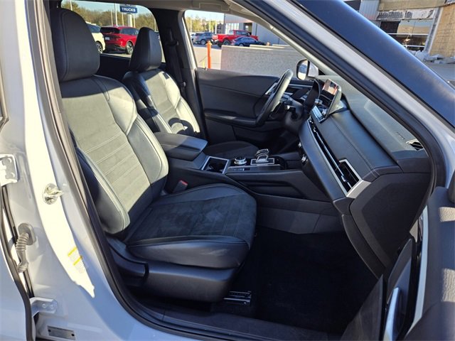 Used 2024 Mitsubishi Outlander SE image 19