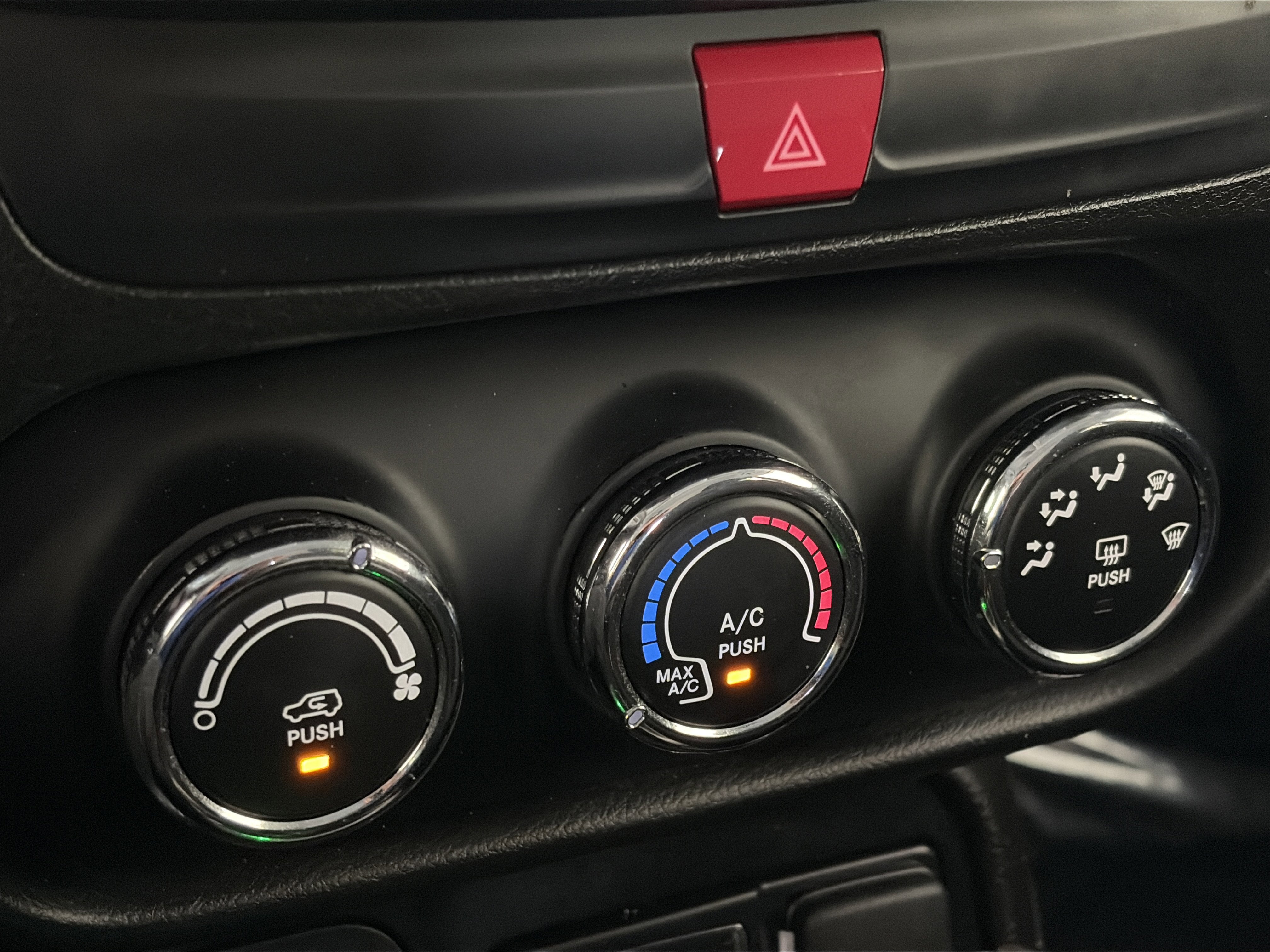 Used 2017 Jeep Renegade Sport w/ Power & Air Group image 24