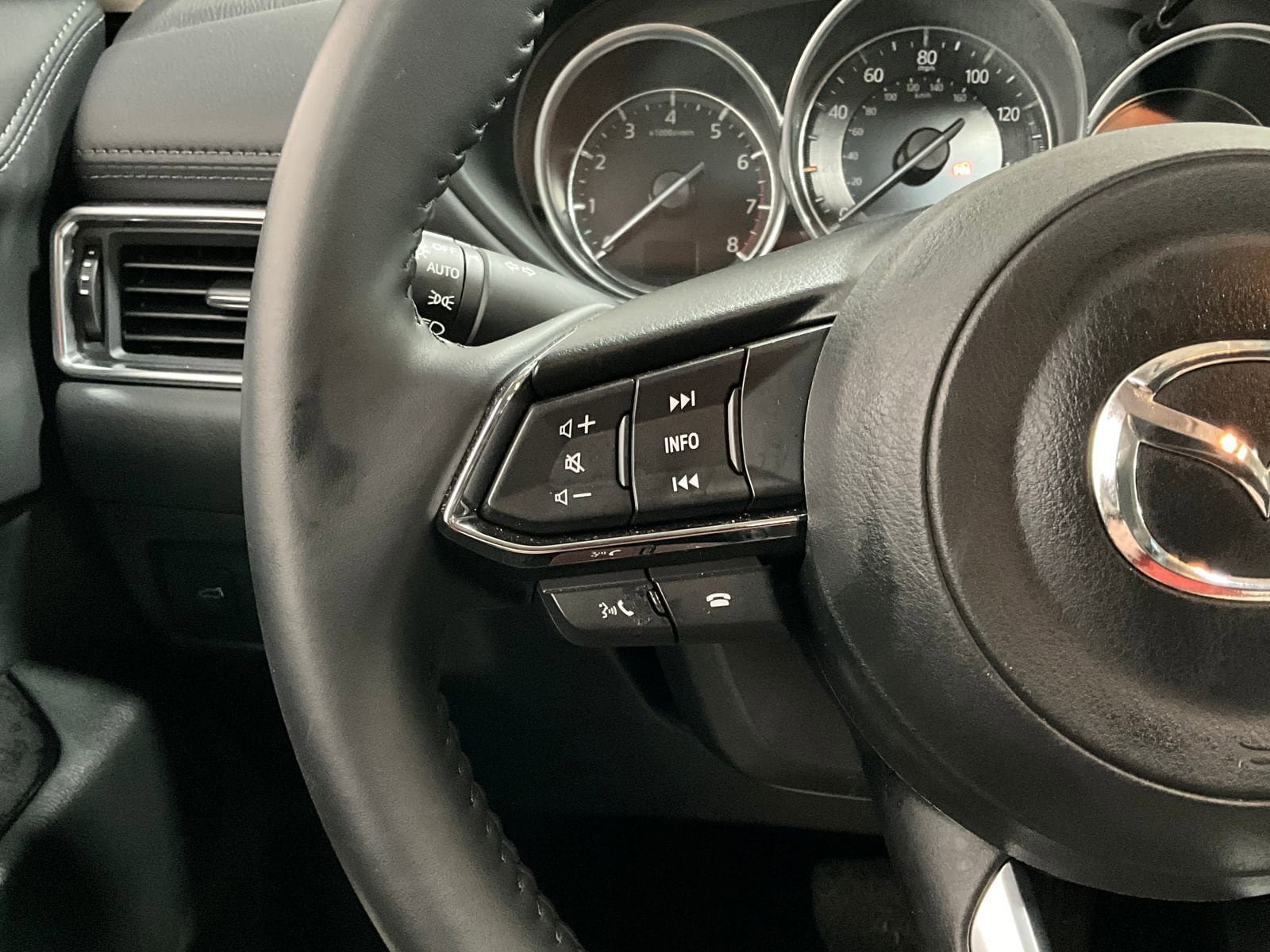 Used 2025 MAZDA CX-5 AWD 2.5 S w/ Preferred Package image 18