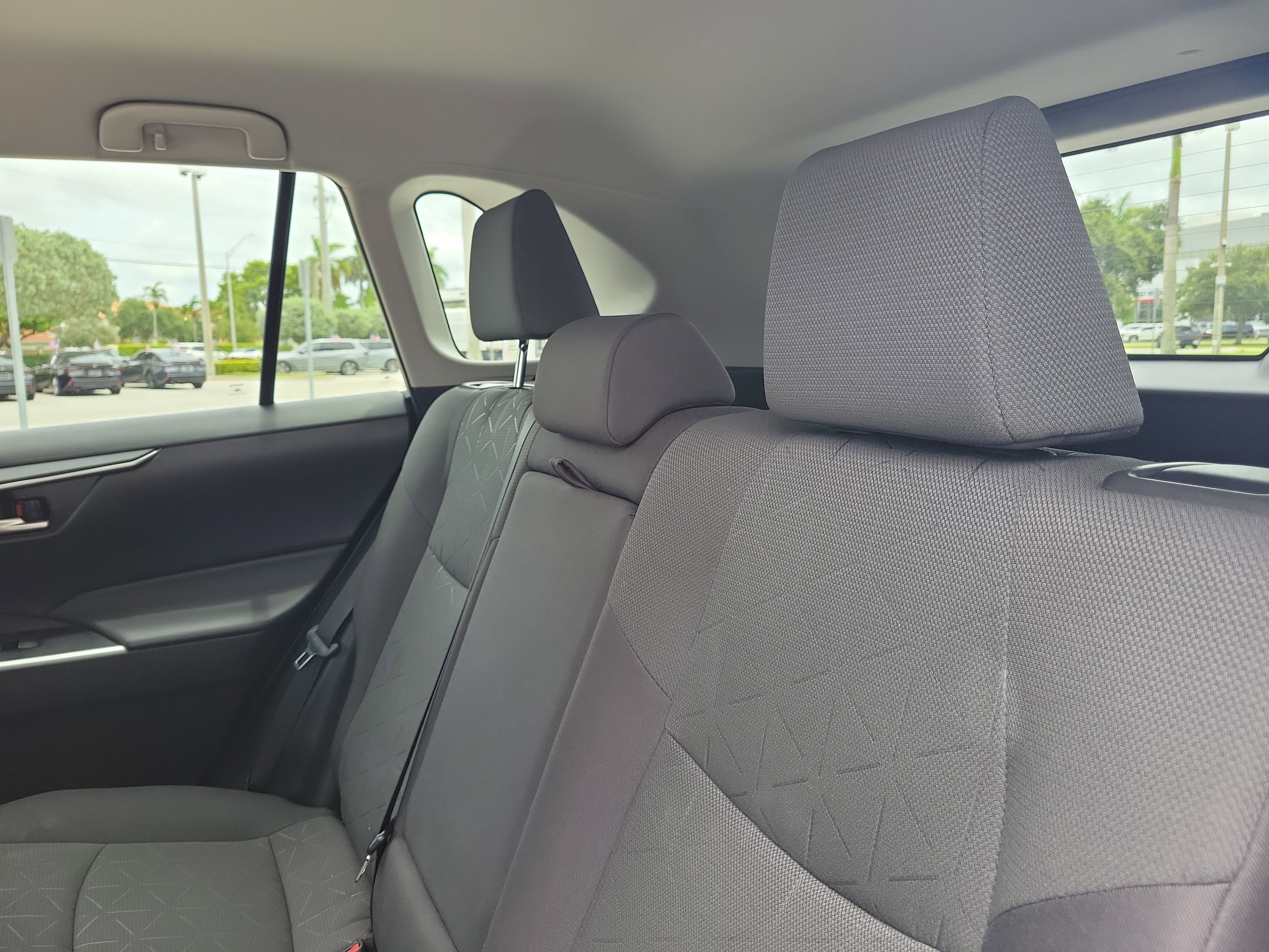 Used 2024 Toyota RAV4 XLE FWD image 14