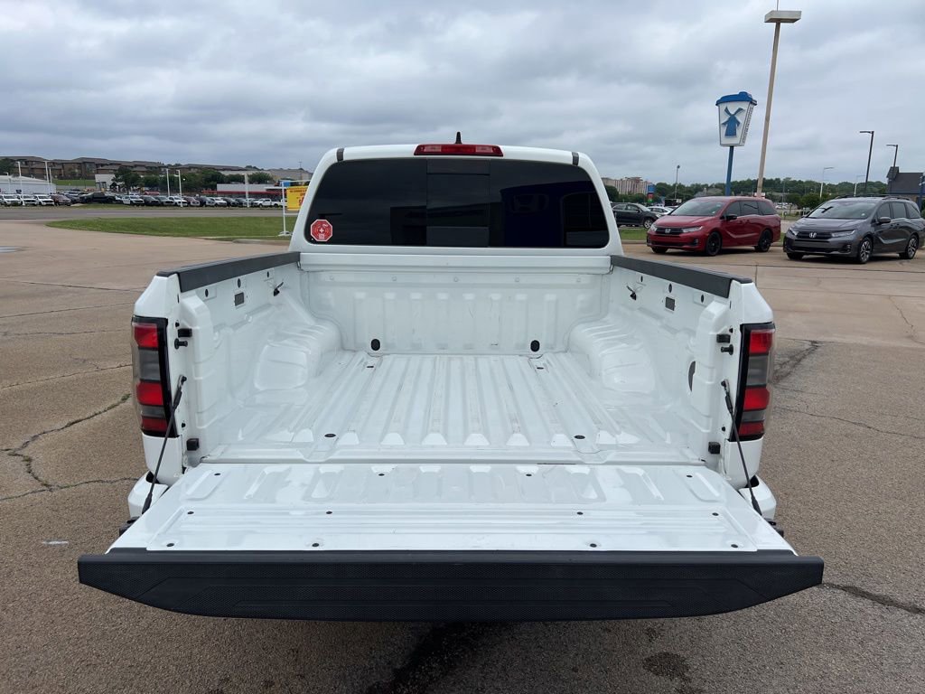 Used 2023 Nissan Frontier PRO-4X w/ Tow Package AWD/4WD image 14